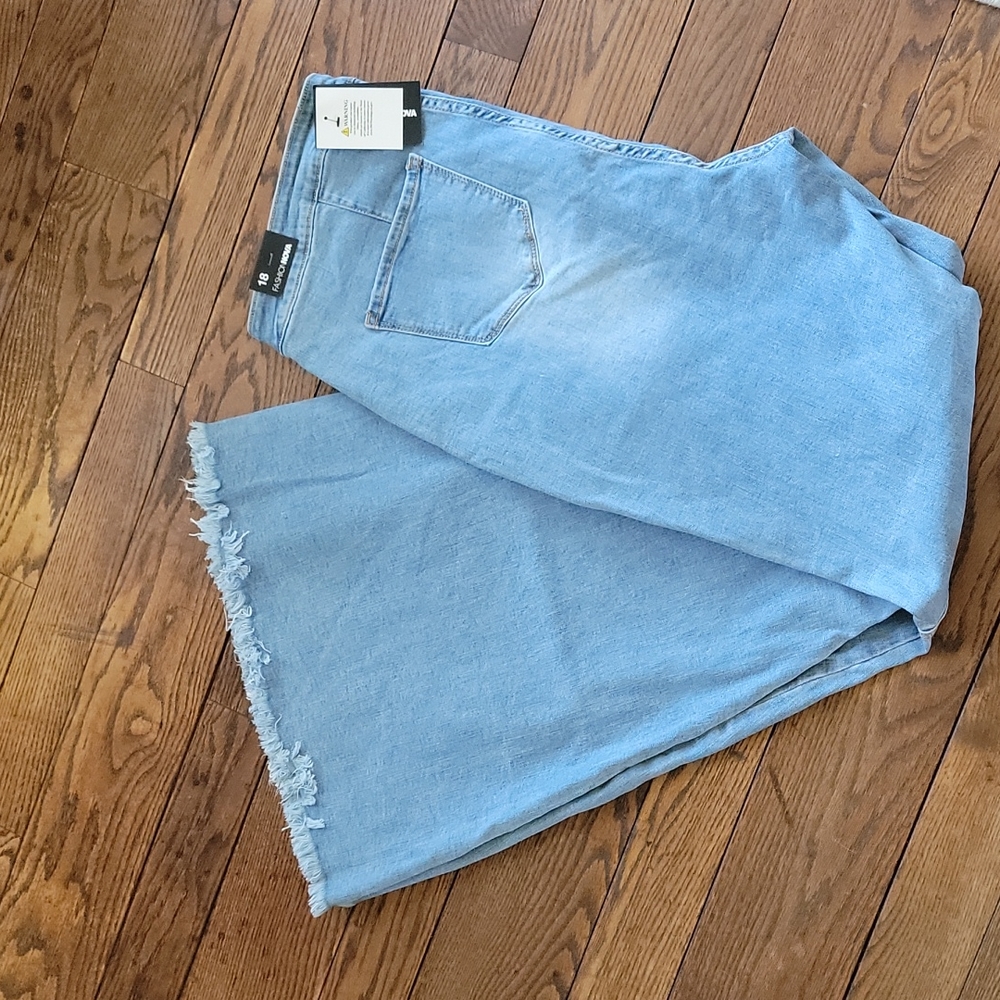 Fashion nova 18 extreme bell bottoms